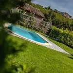 San Martino Langhe Κατάλυμα σε φάρμα Clavesana