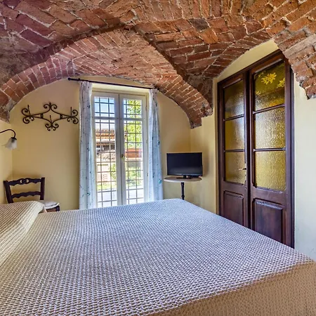 San Martino Langhe Фермерский дом